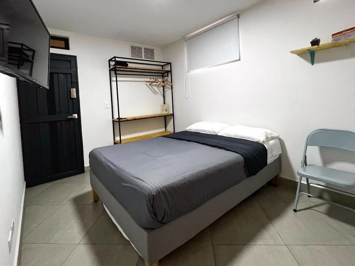 Casa Hotel Los Laureles Medellin Apartment