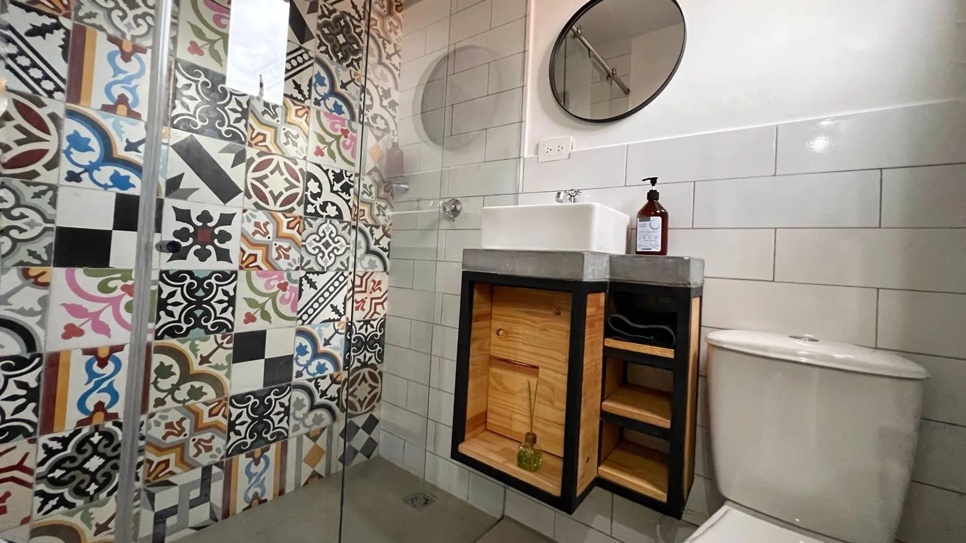 Casa Hotel Los Laureles Medellin Apartment